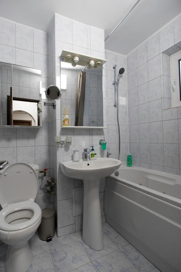 Apartment White Glamour