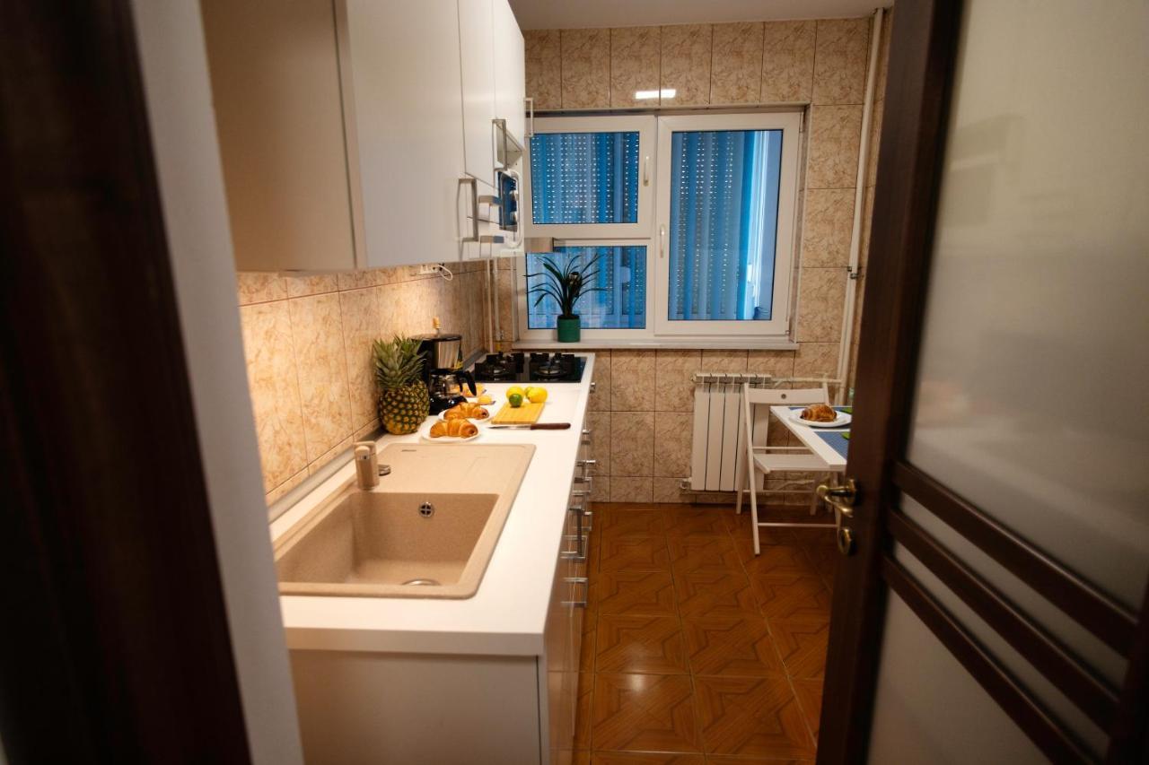 Apartment White Glamour
